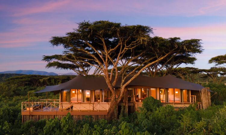 exterior-tent-craters-edge-ngorongoro-crater-tanzania