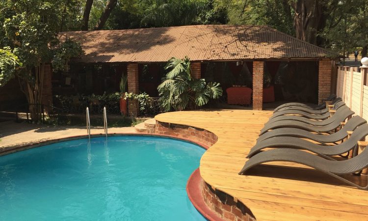 sun-deck-pool